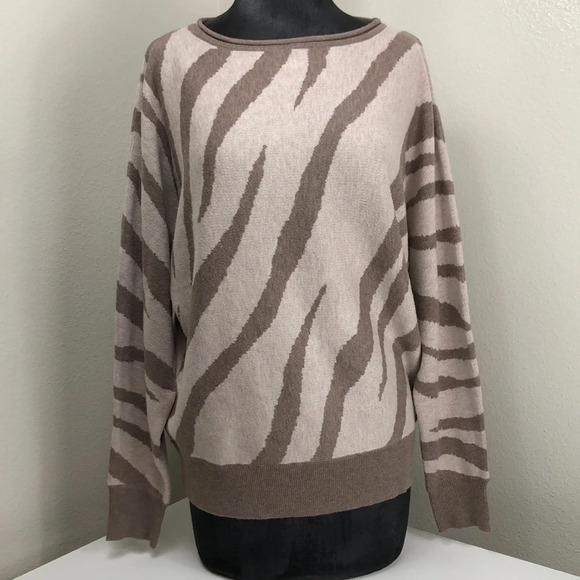 2/$30 TAHARI Sweater Size Medium Zebra Print Wool Blend Tan Brown Crewneck - Picture 3 of 16